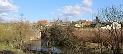Autre panorama du village.
