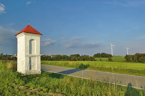 Chapelle au bord de la route de Niva.