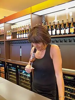 dégustation, agiter le vin