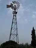 L'éolienne de Vacquières.