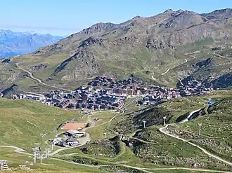 Vue aérienne de la station.