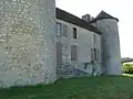 La façade ouest et ses deux tours.