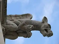 Une gargouille.