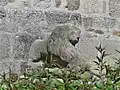 Lion sculpté.