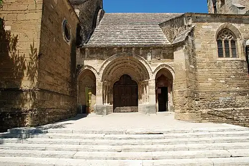 Le portail méridional.