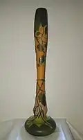 Vase multicouche décors végétal,  1900-1910