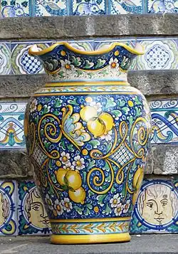 Vase de céramique