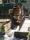 Roue à aubes en activité.