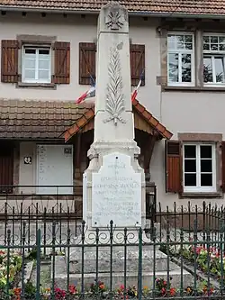 Monument aux morts.