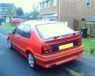 Renault 19
