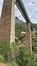 Vue des piles en maçonnerie de moellons et la culée Nord.