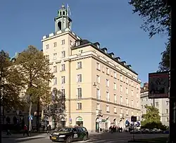 Karlaplan 7.(Vedbäraren 19)