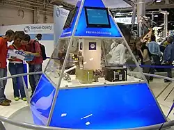 La pyramide bleue.