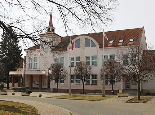 Hôtel de ville.