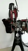Découpe pédagogique d'un moteur et de sa transmission.