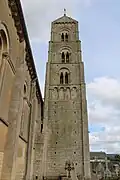 ... et son campanile.