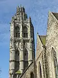 Tour de l'église de la Madeleine.