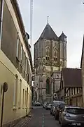 Tour Saint-Jean de la rue du Télégraphe : l'église a eu plusieurs fonctions.