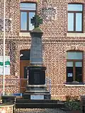 Le monument aux morts.