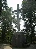 Le Bric del Vaj avec sa croix de sommet.