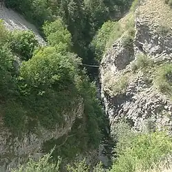 Les Étroits.