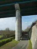 Détail d'une pile, vue de profil
