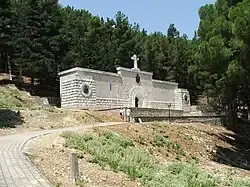 Mausolée serbe sur l'île de Vído