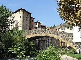 Le pont Saint-Martin vu de l'amont