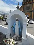 Vierge de l'esplanade de l'église.