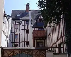124-126 rue Colbert