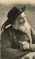 Vieux fumeur des environs de Rosporden-Elliant (carte postale, collection Villard).