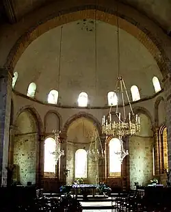 Chœur de l'abbatiale.