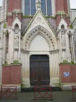 Entrée de l'église.
