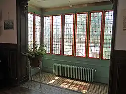 Le bow-window.
