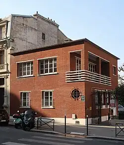 Pavillon d'entrée.