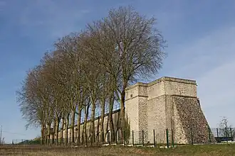 Tête de siphon des aqueducs de la Vanne et du Loing à Villabé.