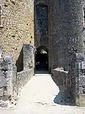 Pont et entrée.