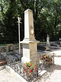Le monument aux morts.
