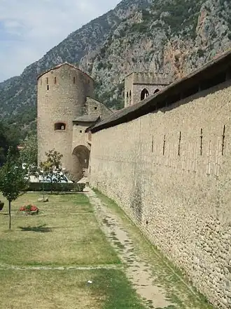La tour du Diable, sur le côté sud de l'enceinte.