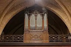 l'Orgue de tribune, vu depuis la nef.