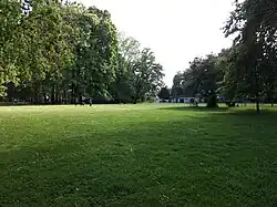 Parc de la Commune-de-Paris.