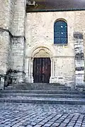 Le porche sur la façade orientale.