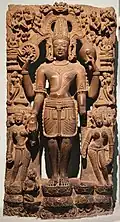 Vishnou et ses parèdres. Statue du XIIIe&nbsp;siècle de style Gangas orientaux, provenant de Konârak.
