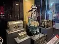 Vitrine consacrée au Japon.