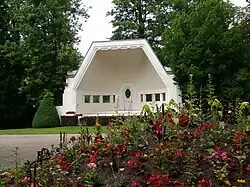 Exèdre à musique.
