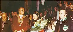 La reggenza della contrada San Domenico nel 1973. Il primo a sinistra è Vittorio Ciapparelli, primo vincitore del palio di Legnano (1935). Si può notare la croce pettorale portata al collo dal capitano, simbolo della vittoria nel precedente palio.