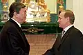 Kassym-Jomart Tokaïev, alors premier ministre du Kazakhstan, reçu en janvier 2000 par le président russe (par intérim) Vladimir Poutine au Kremlin.