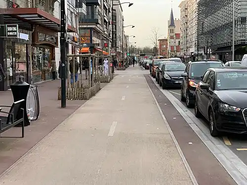 Voie cyclable rue de Paris