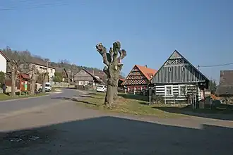 Podhorní Újezd a Vojice