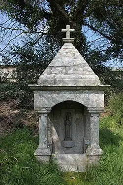 Fontaine à dévotion de La Vraie-Croix (XVIIe&nbsp;siècle).